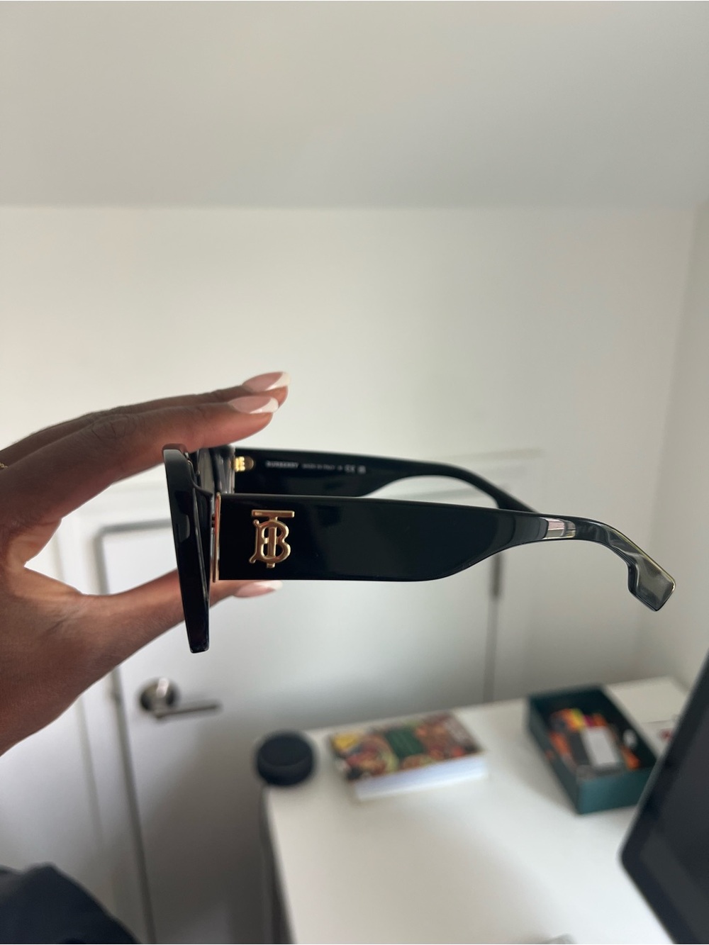 Burberry Sunglasses - Picture 3 of 6